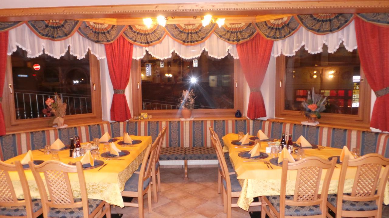 Hotel Pordoi - Fam Furgler Arabba Exterior foto